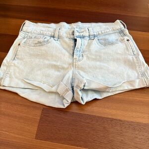 Old Navy Boyfriend Denim Jean Shorts Light Wash Cuffed Women’s 2